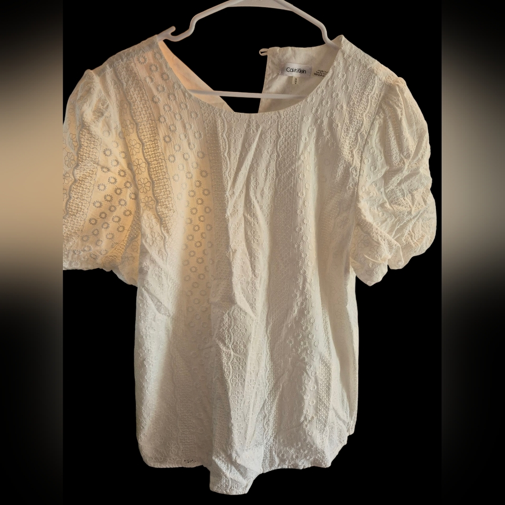 Calvin Klein White Floral Embroidered Look Size Medium Boho Top